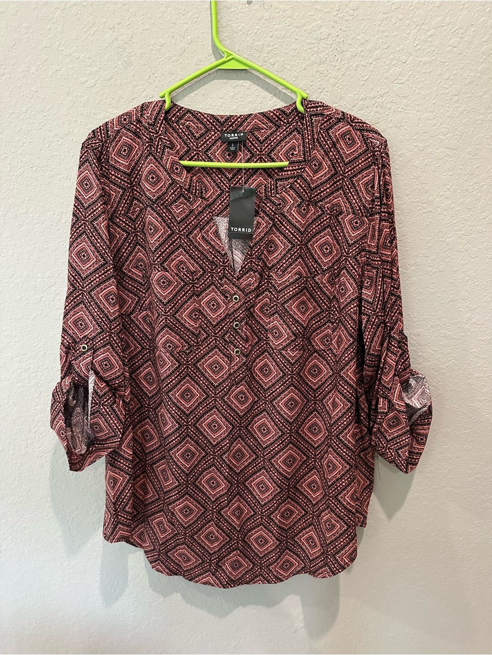 Torrid blouse top Sz 18-20 NWT
